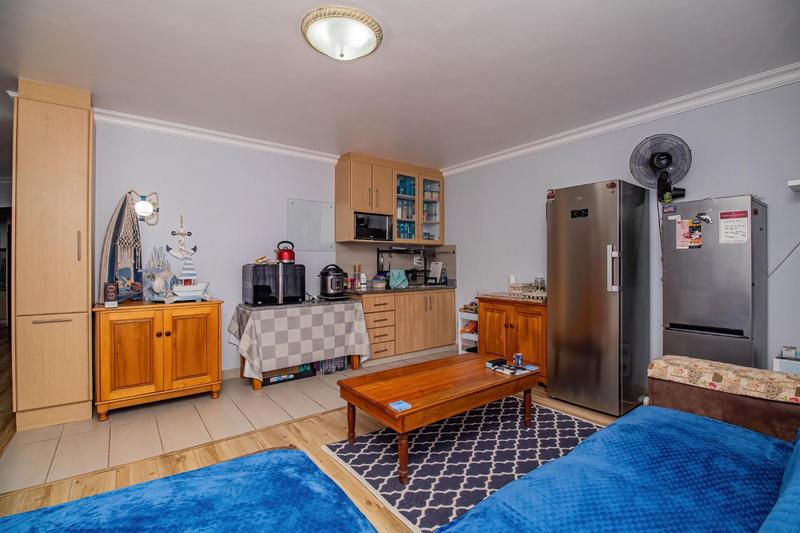 9 Bedroom Property for Sale in Outeniqua Strand Western Cape